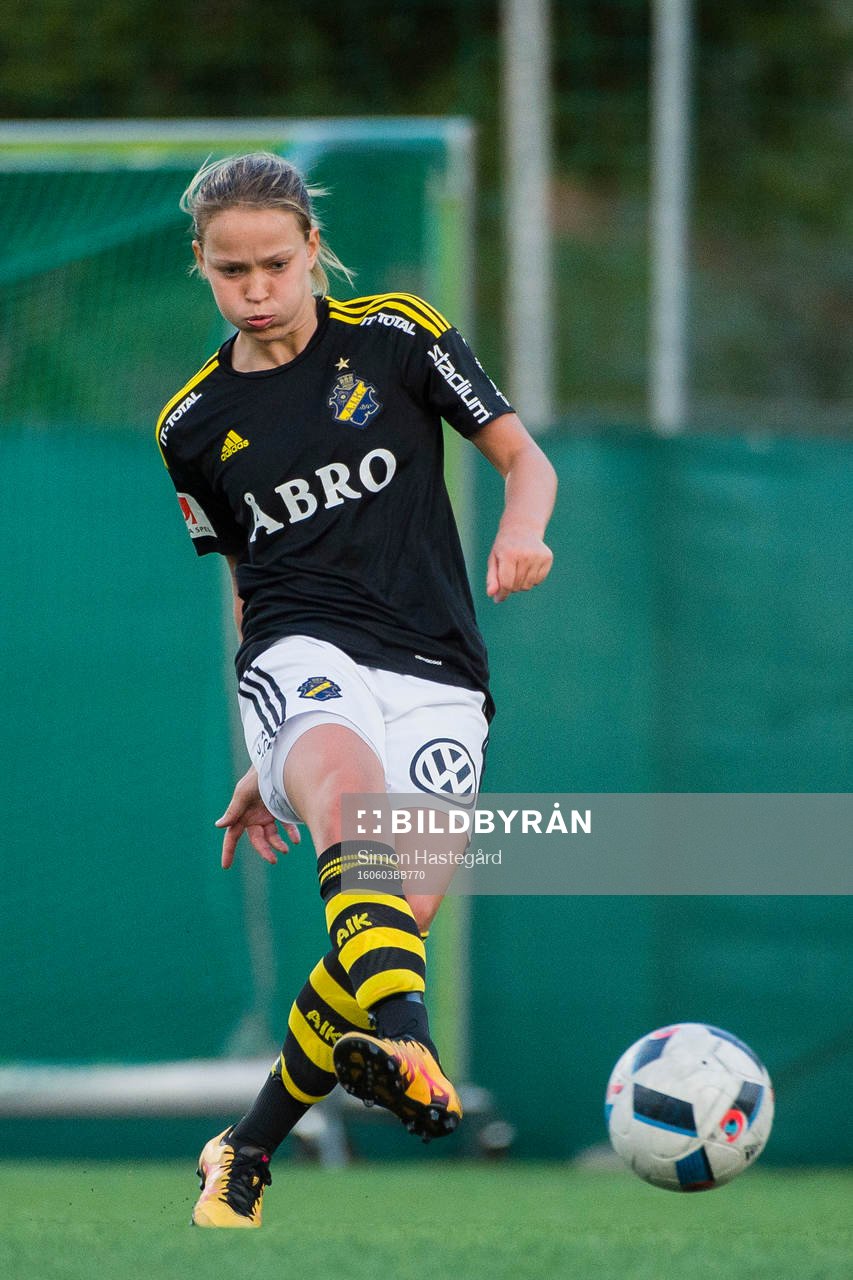 s Evelina Finndell