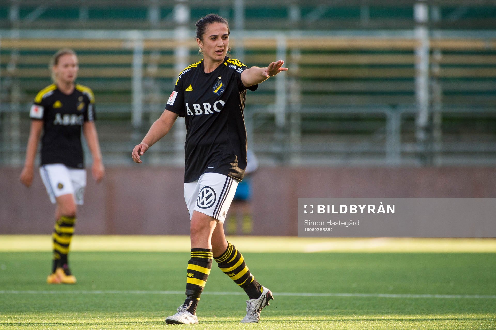 AIK:s Kristine Mangasaryan under fotbollsmatchen i Elitettan mellan AIK och Älta den 3 juni 2016 i Stockholm.