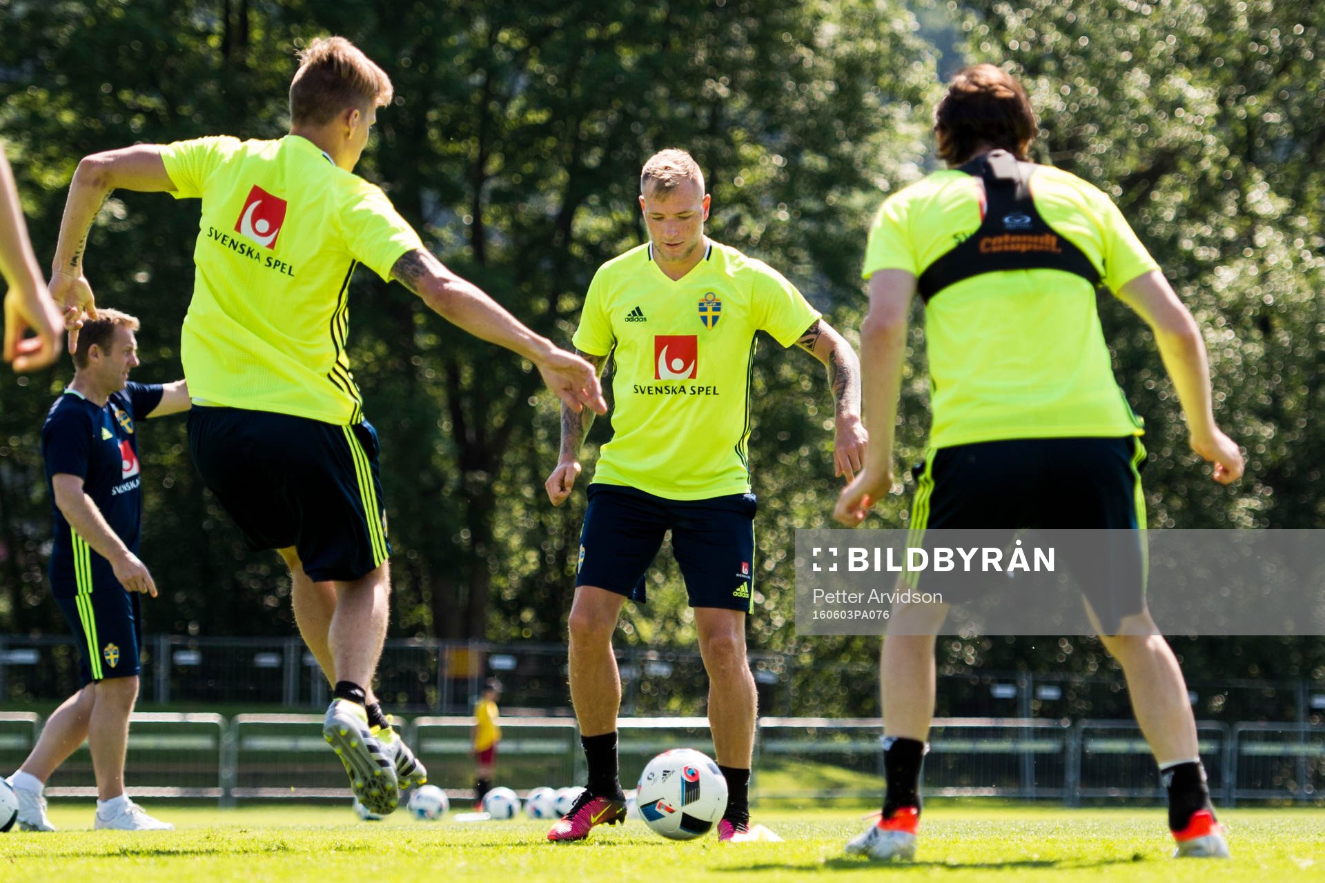 John Guidetti under en träning med Sveriges fotbollslandslag den 3 juni 2016 i Båstad.