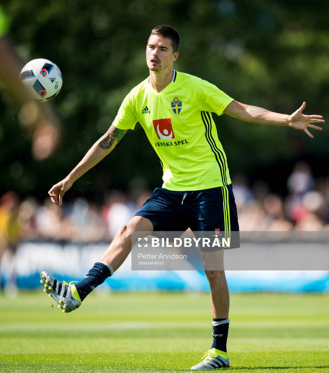 Mikael Lustig