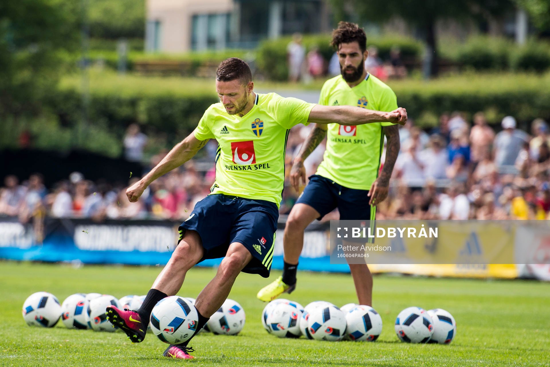 Marcus Berg under en träning med Sveriges fotbollslandslag den 4 juni 2016 i Båstad.