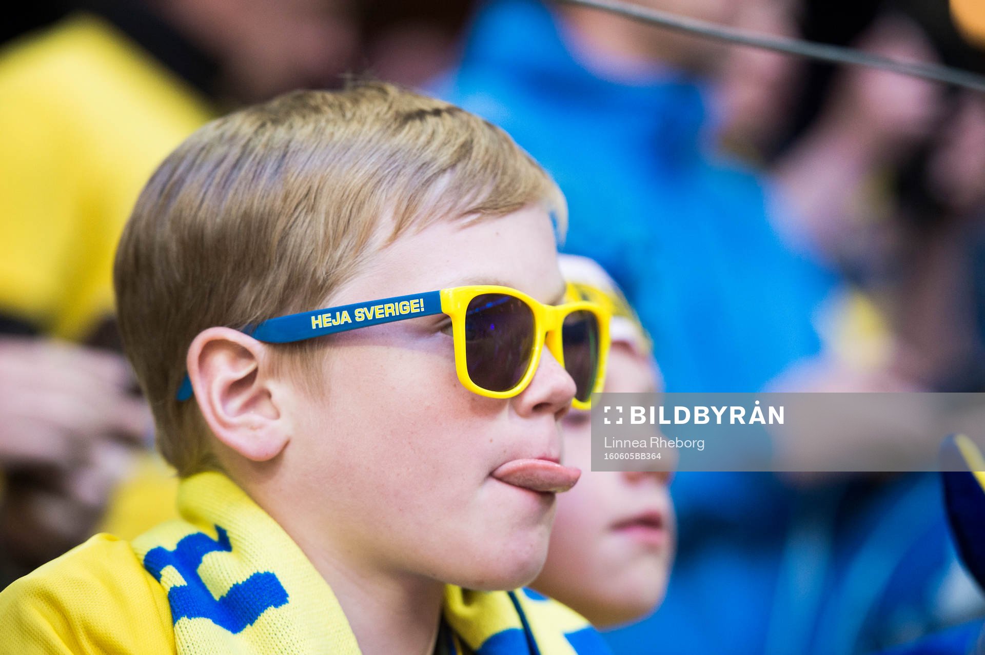 under fotbollslandskampen mellan Sverige och Wales