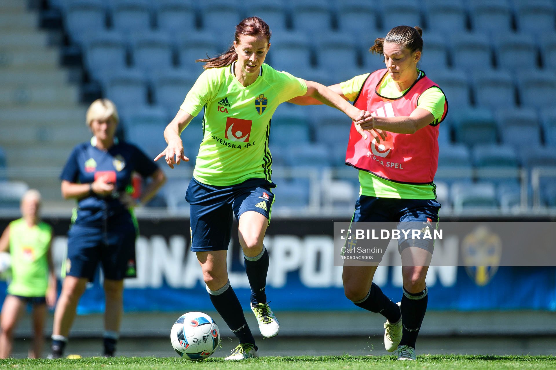 Lotta Schelin och Pauline Hammarlund