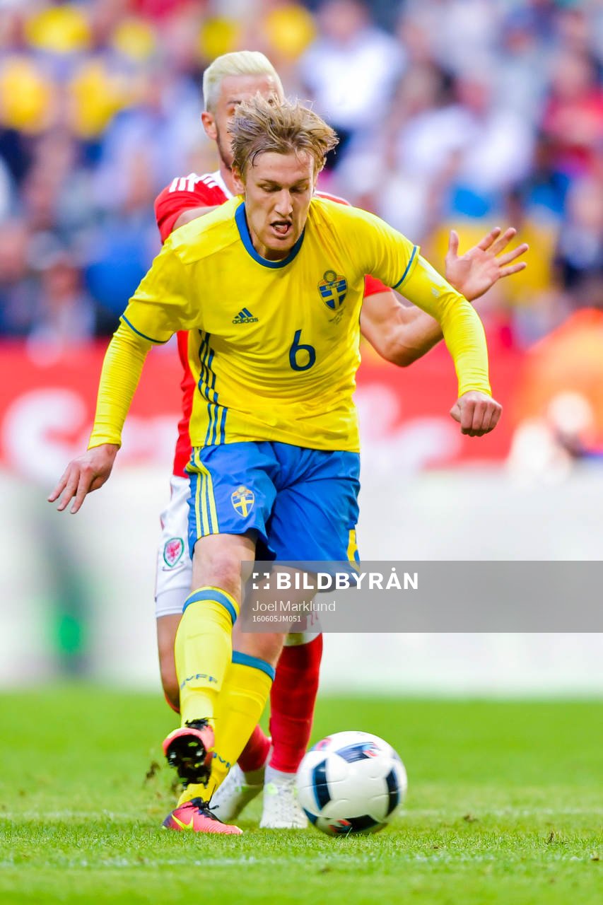 Sveriges Emil Forsberg gör 1-0