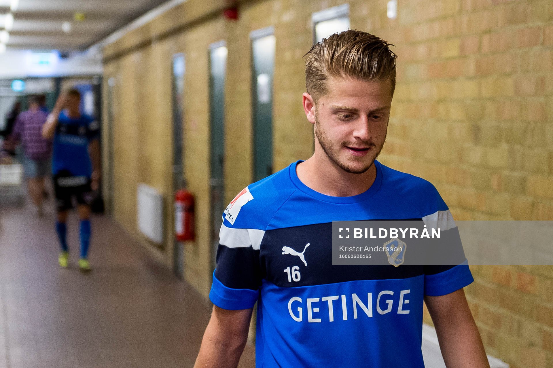 Halmstads Rebin Asaad före fotbollsmatchen i Superettan
