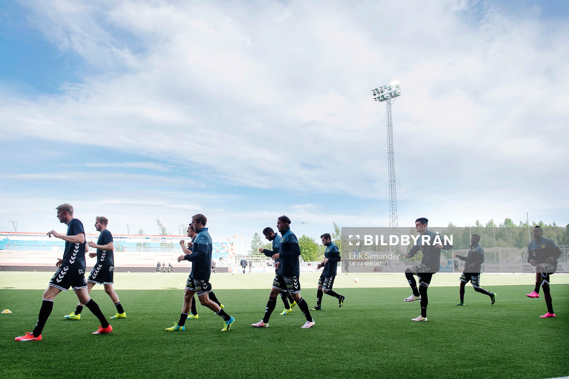 GAIS spelare värmer upp