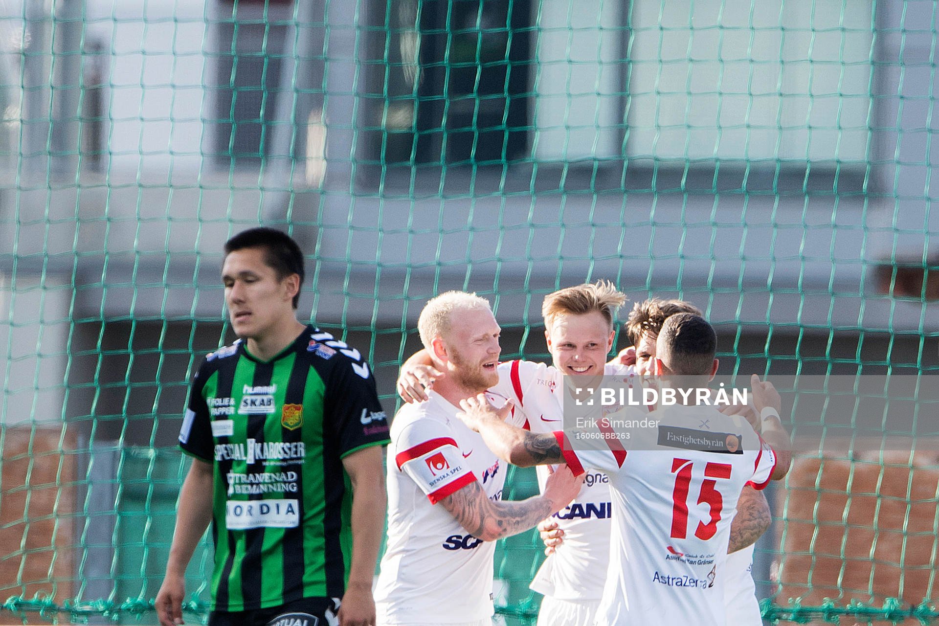 Assyriskas spelare jublar