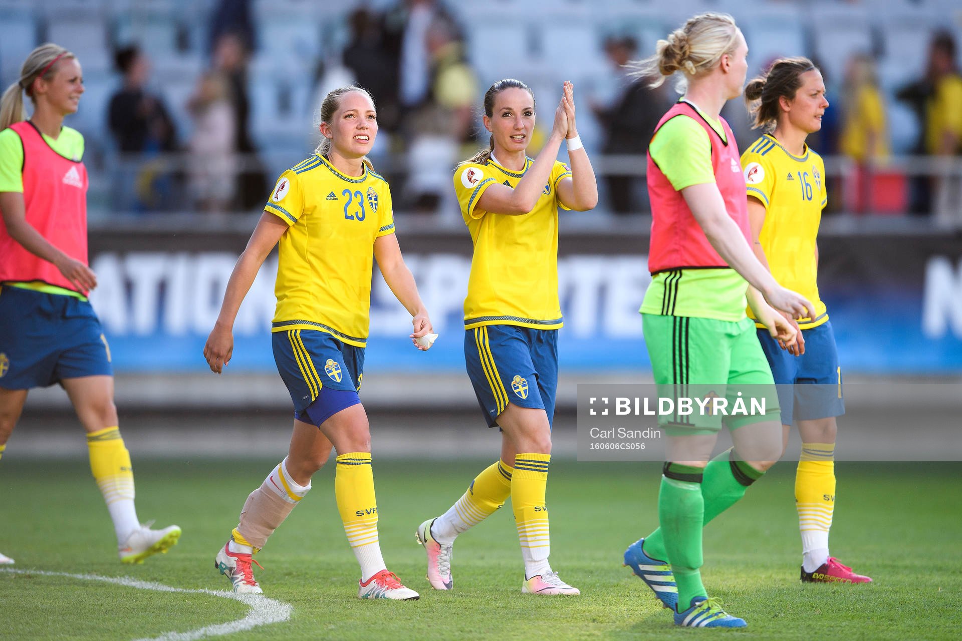 Sveriges Elin Rubensson, Kosovare Asllani och Lina Nilsson