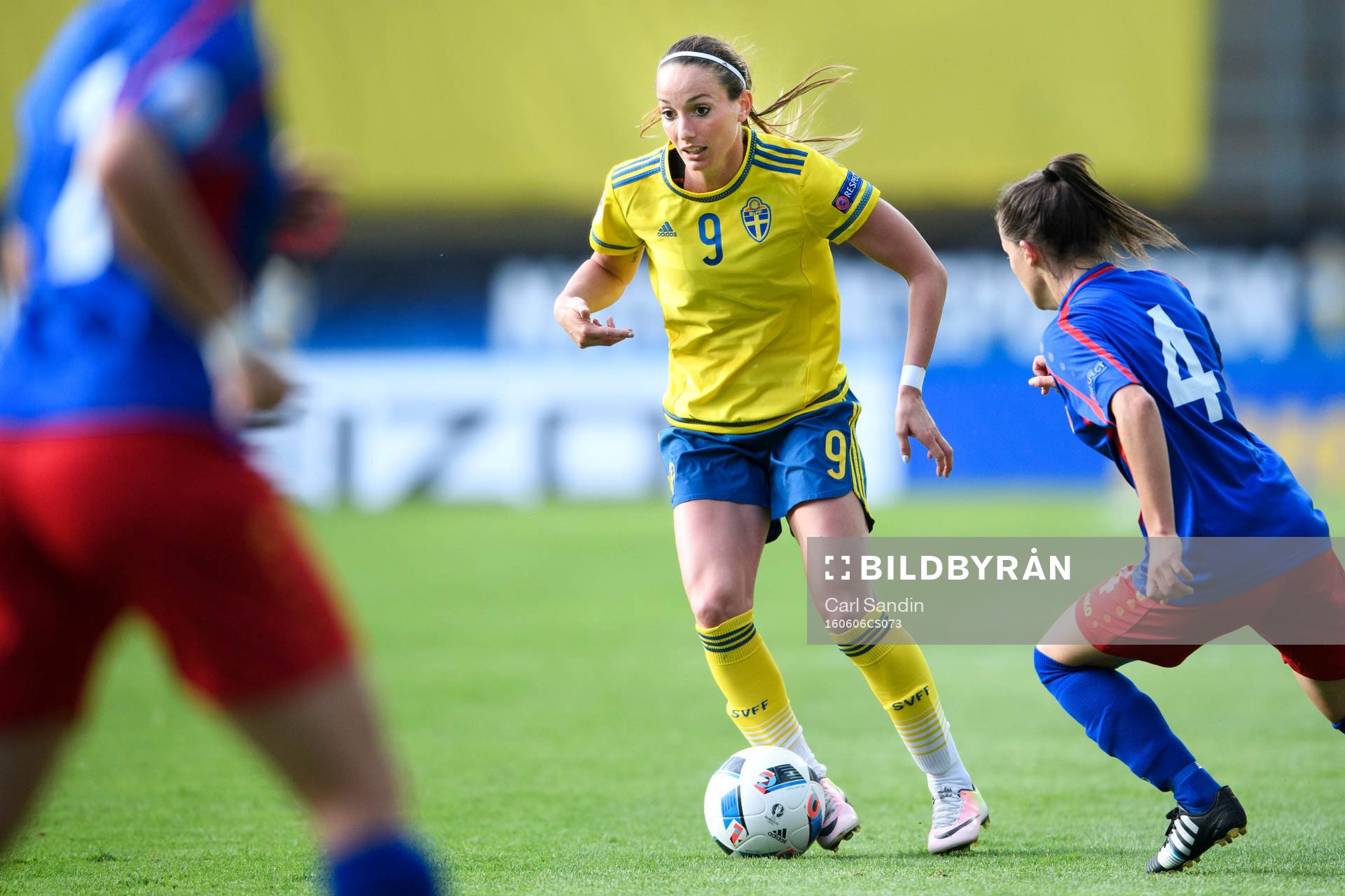 Sveriges Kosovare Asllani