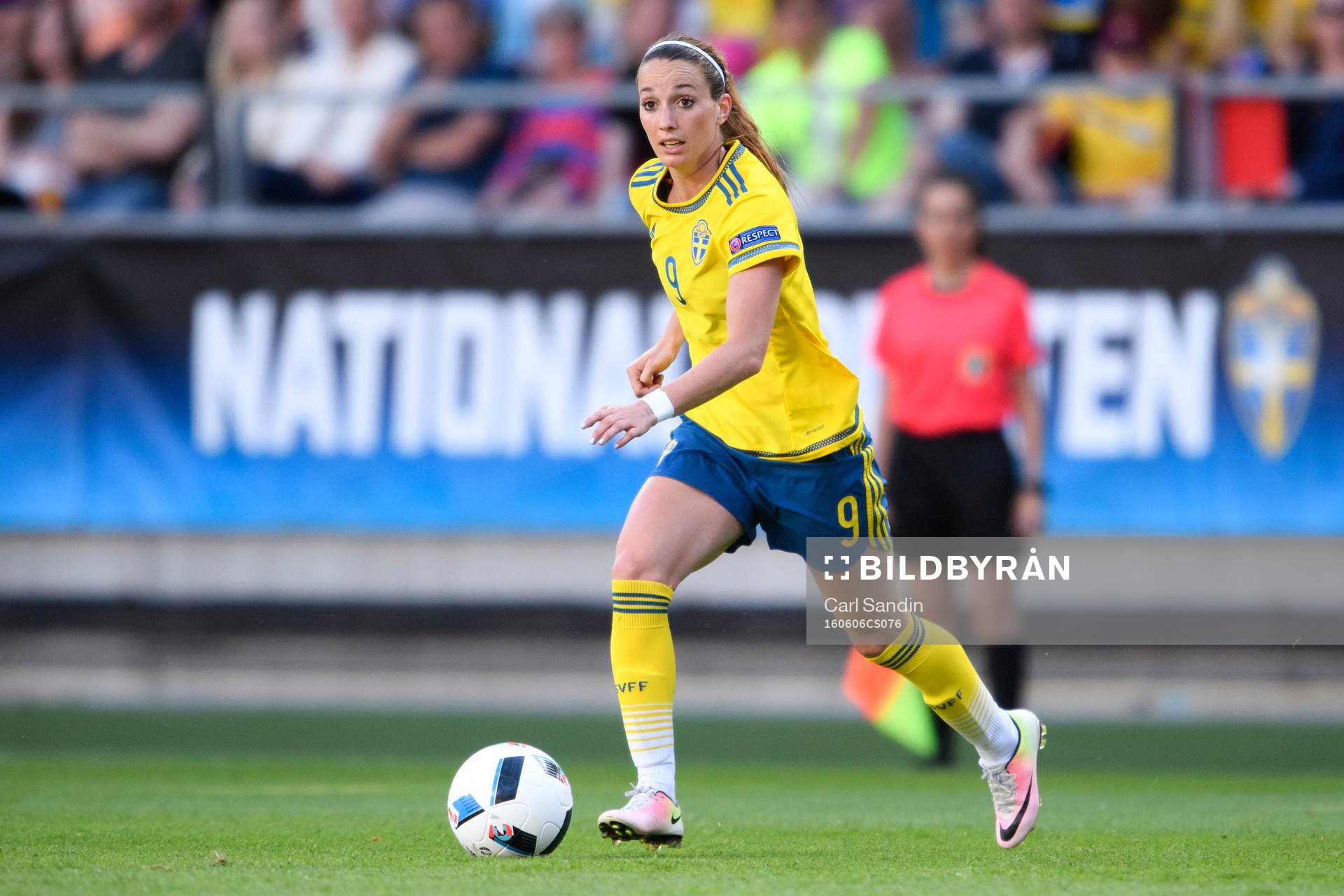 Sveriges Kosovare Asllani