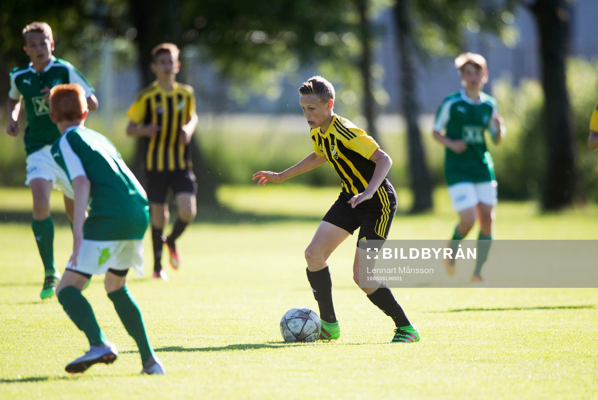  i matchen för pojkar födda 2002 mellan IFK Hässleholm och Hässleholms IF i Hässleholm 6 juni 2016.