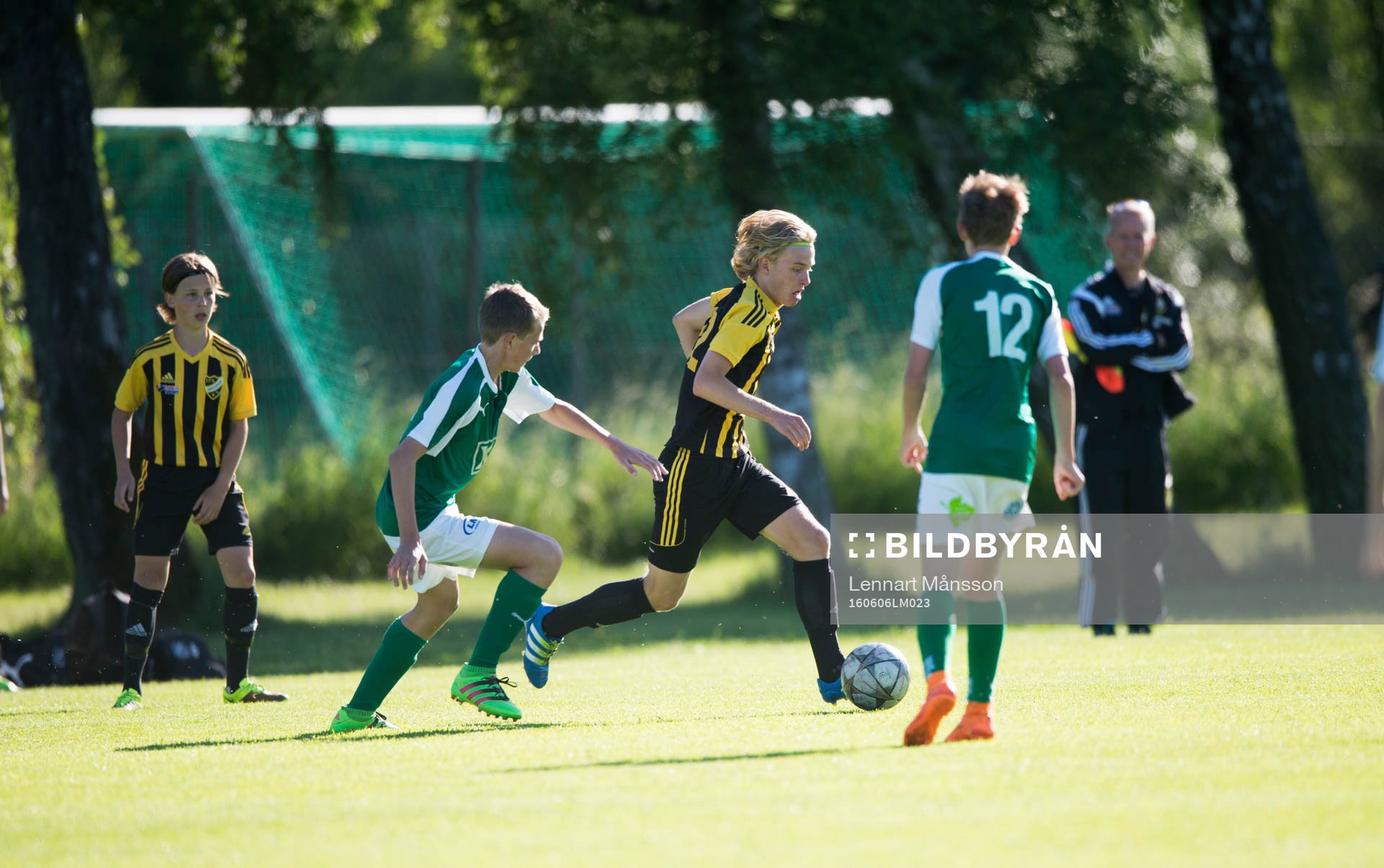 i matchen för pojkar födda 2002 mellan IFK Hässleholm