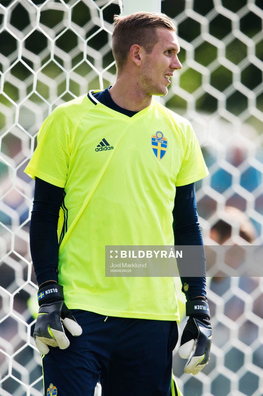 Robin Olsen