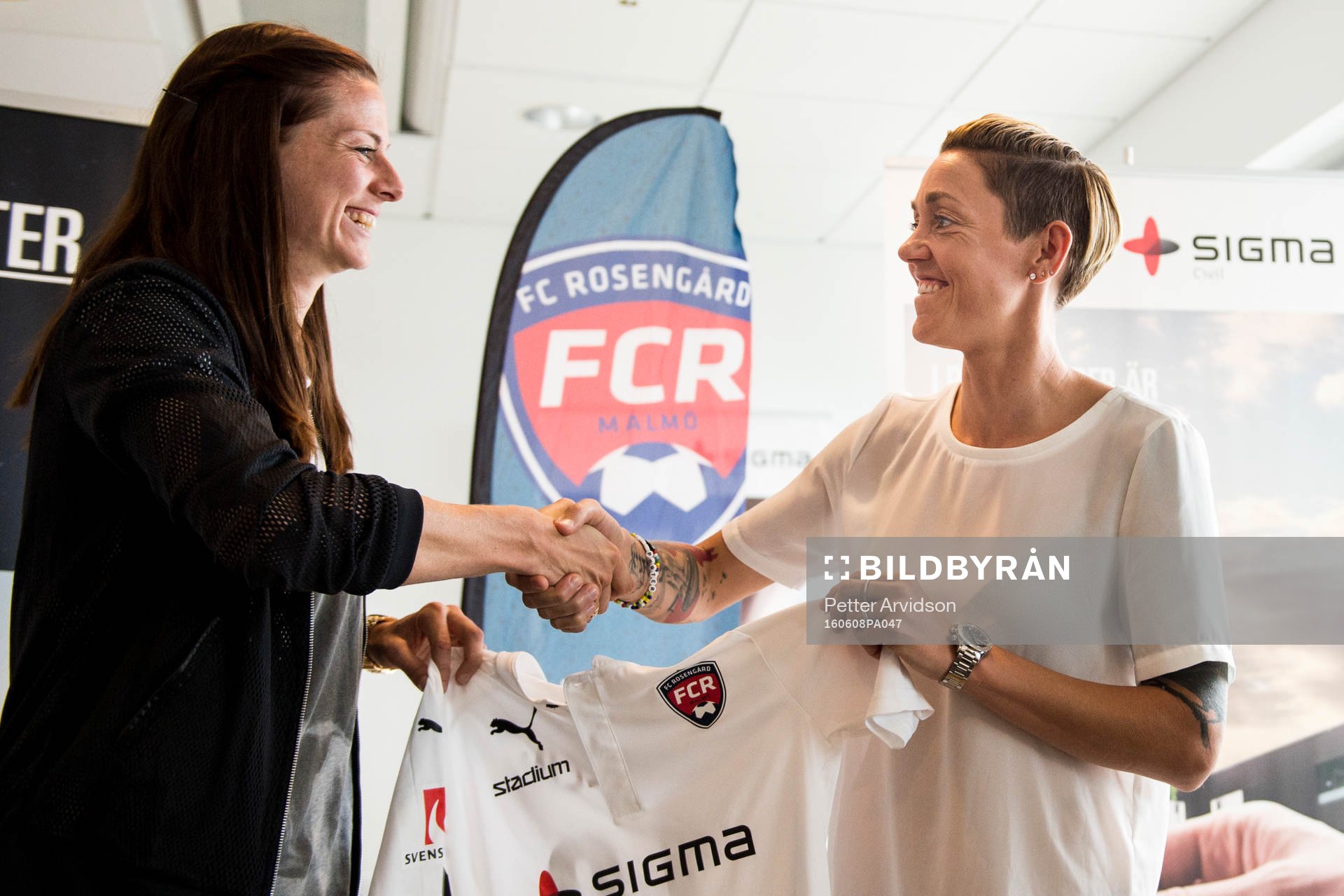Lotta Schelin och sportchef Therese Sjögran