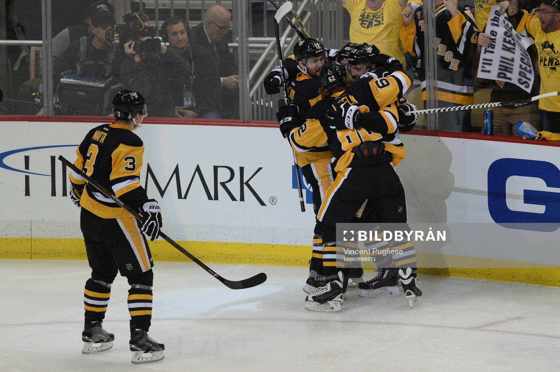 Pittsburgh Penguins celebrate their