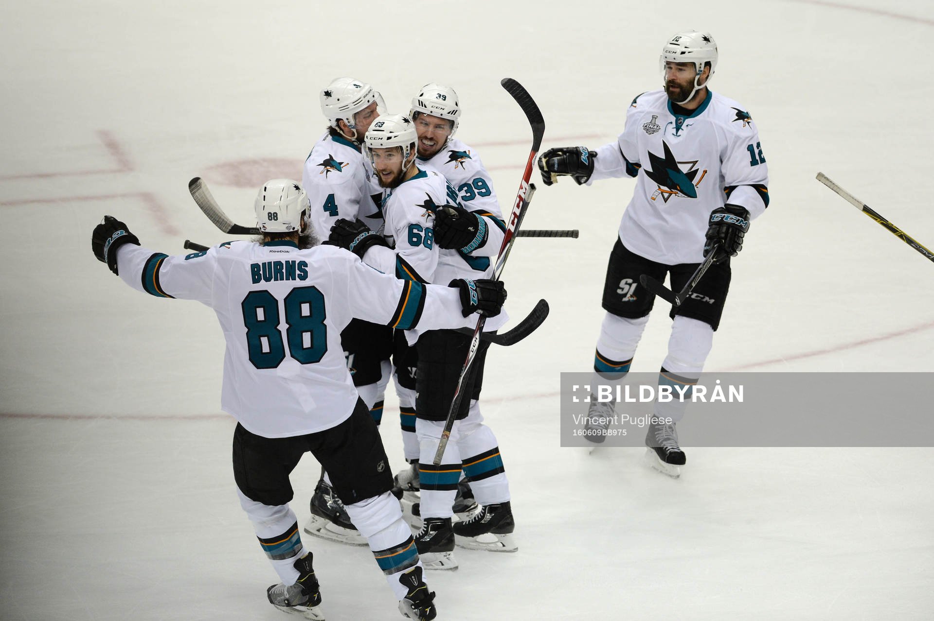 San Hose Sharks center Melker Karlsson (68) celebrates his
