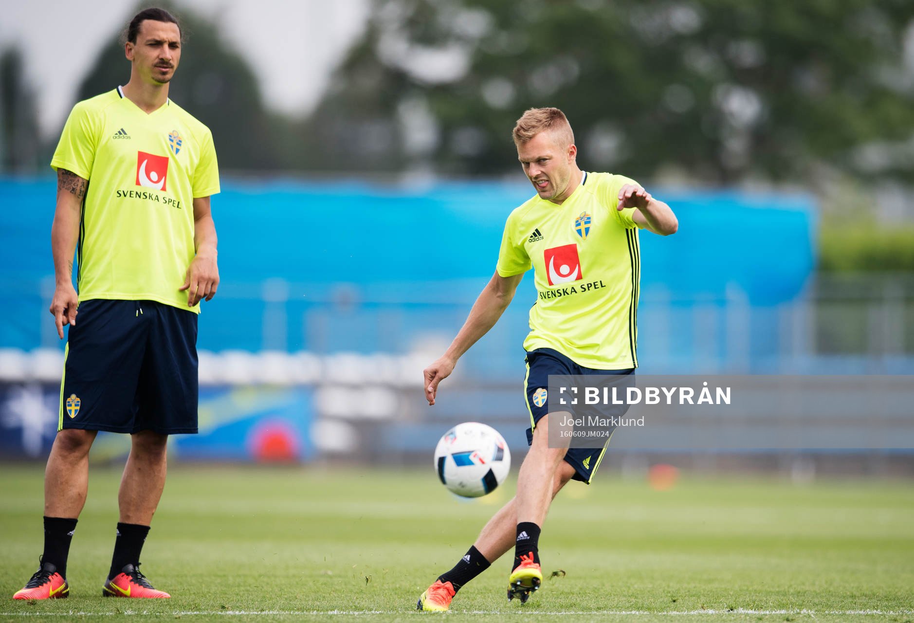 Zlatan Ibrahimovic och Sebastian Larsson