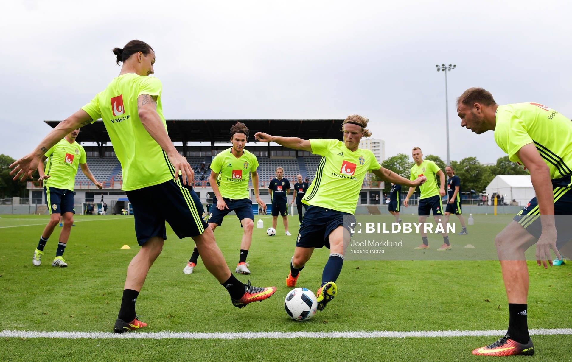 Sveriges Zlatan Ibrahimovic, Albin Ekdal, Oscar Hiljemark