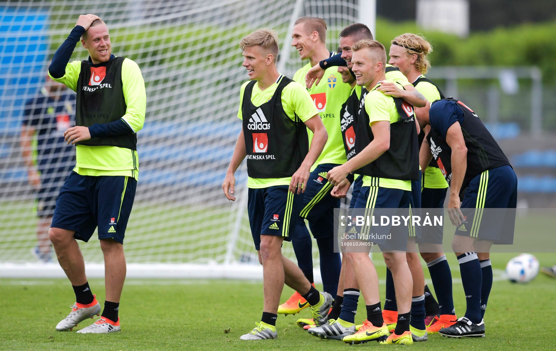 Sveriges Pontus Jansson, Pontus Wernbloom. målvakt Robin