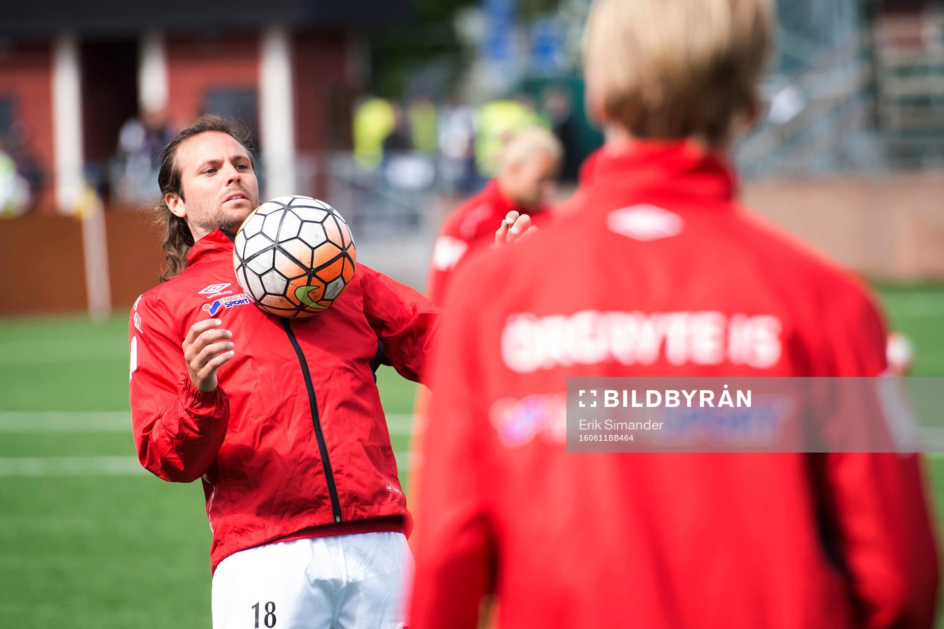 Örgrytes Hampus Bohman värmer upp