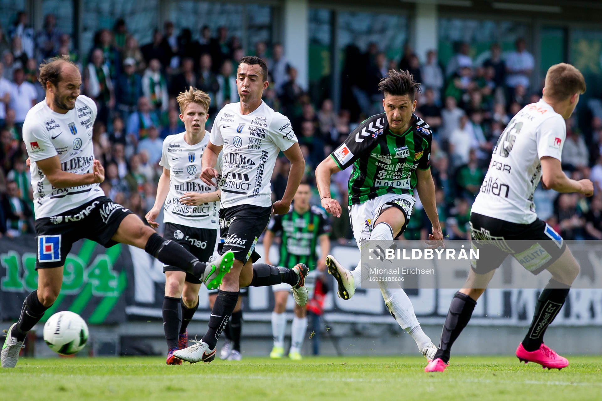 GAIS Luka Mijaljevic skjuter ett skott