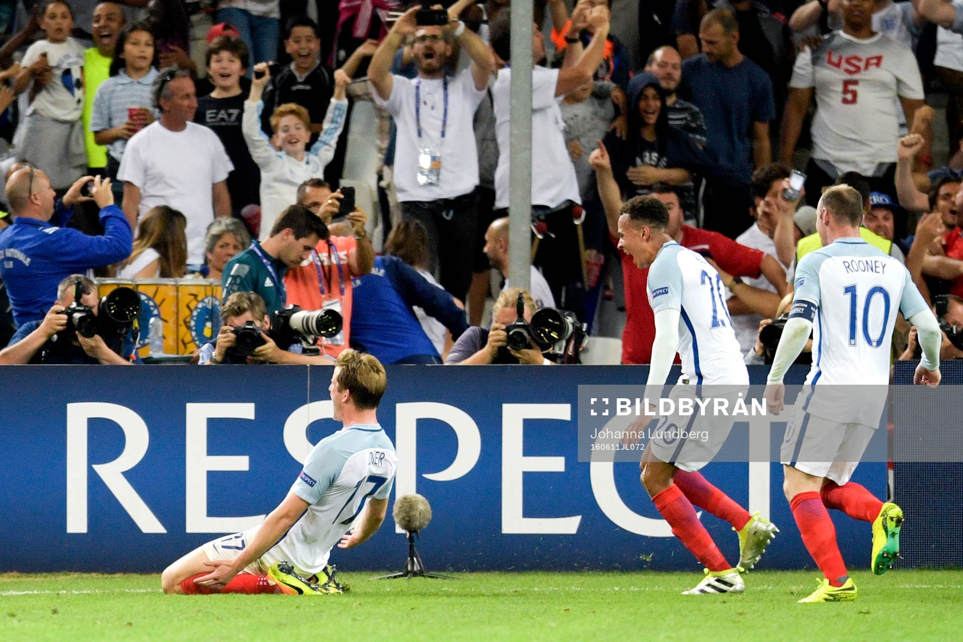 Englands Eric Dier jublar efter 1-0 under fotbollsmatchen mellan England och Ryssland under Fotbolls-EM den 11 juni 2016 i Marseille.