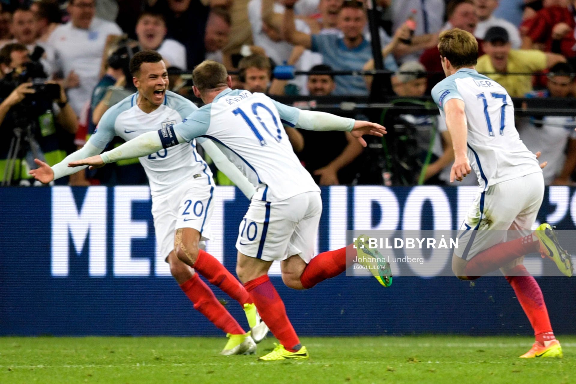 Englands Eric Dier jublar efter 1-0 under fotbollsmatchen mellan England och Ryssland under Fotbolls-EM den 11 juni 2016 i Marseille.