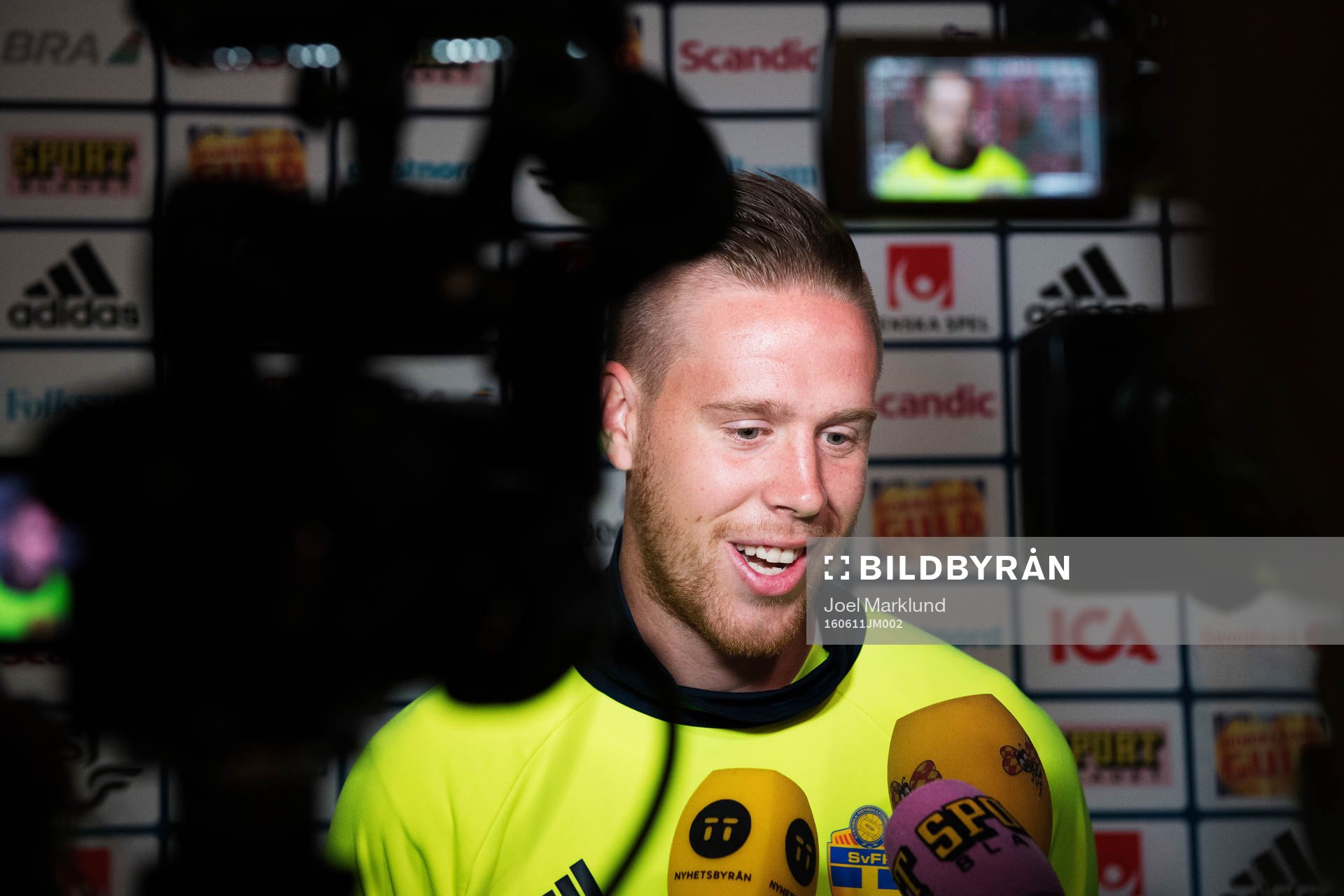 Pontus Jansson i mixed zone