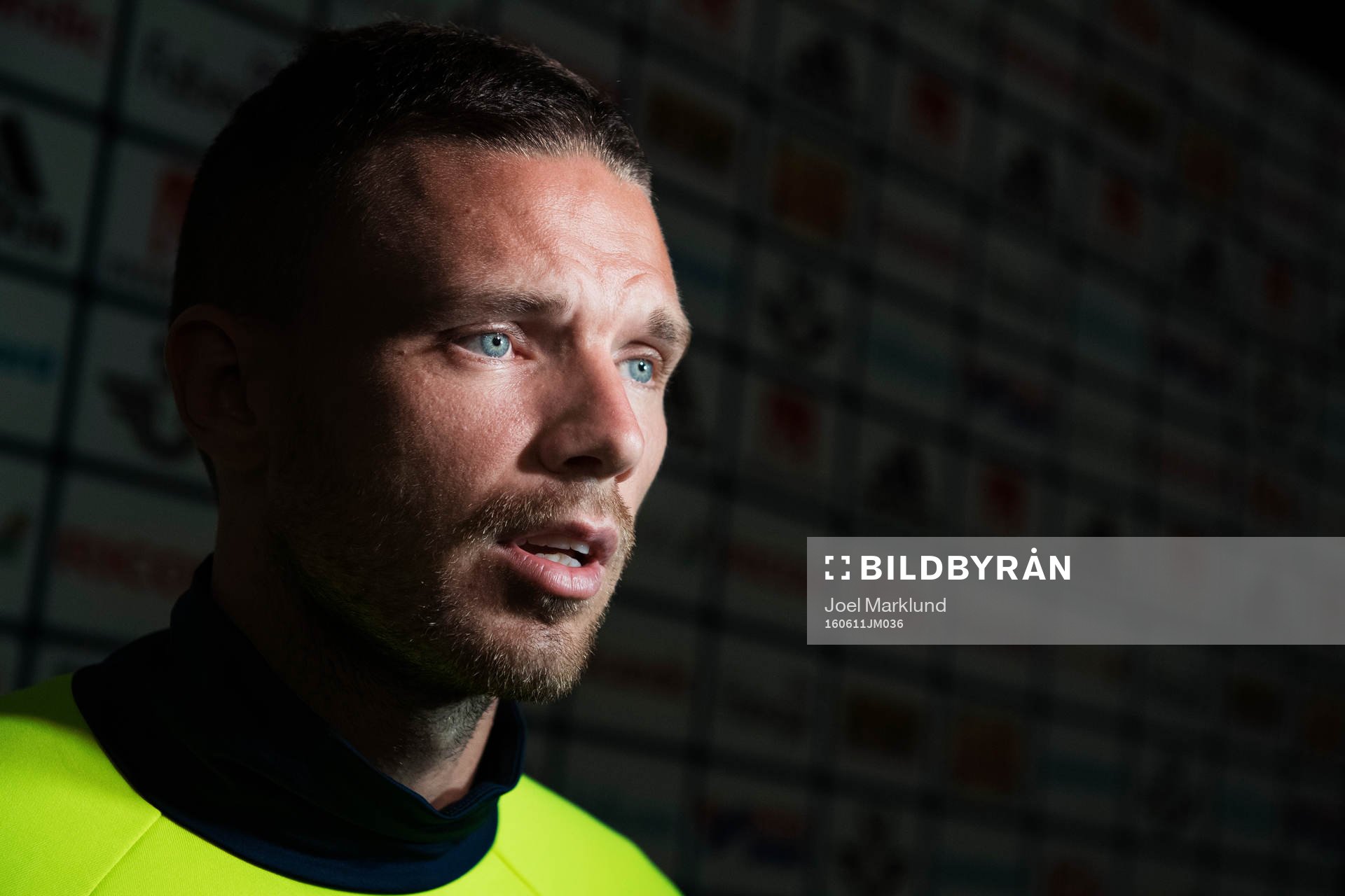 Marcus Berg i mixed zone