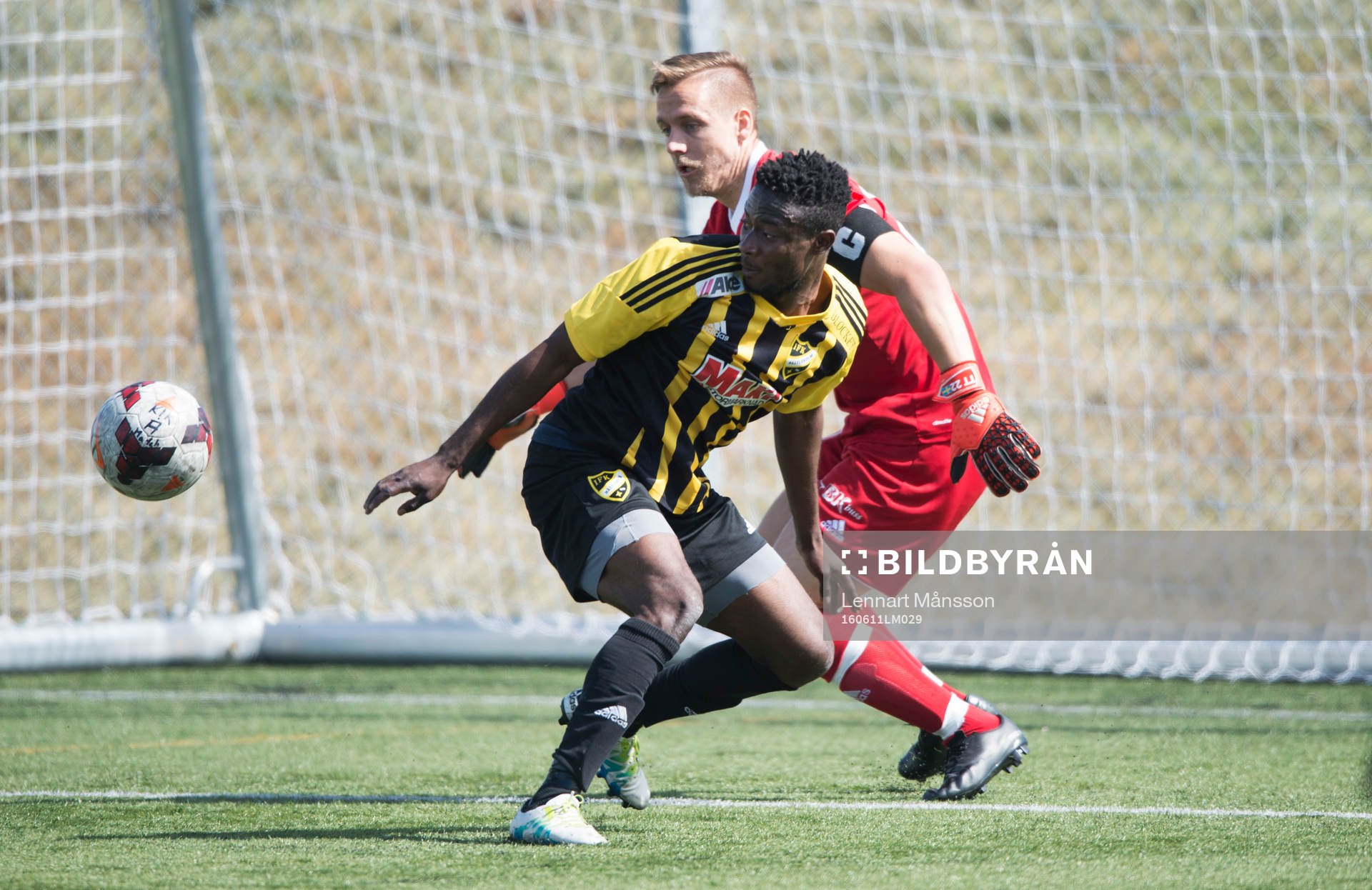 IFK Hässleholms Kojo Annor i matchen i division 2 mellan Kvarnby och IFK Hässleholm i Malmö 11 juni 2016.