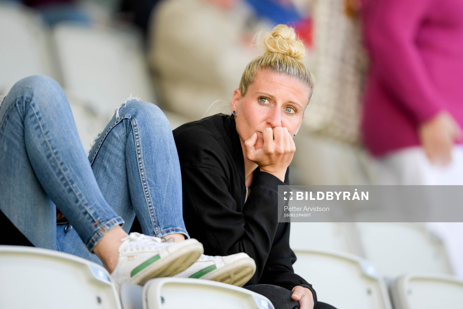 Förre Rosengårds spelaren Anja Mittag på läktaren
