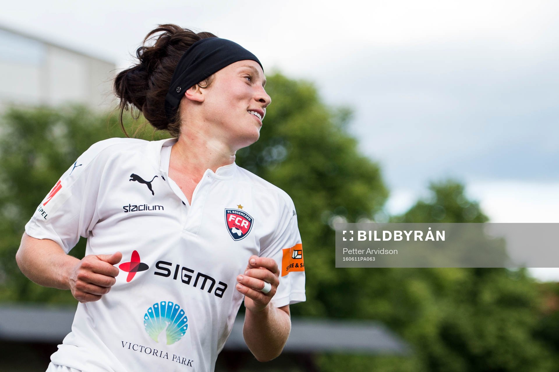 Rosengårds Ella Masar jublar efter 3-0 målet under fotbollsmatchen i Damallsvenskan mellan FC Rosengård och Örebro den 11 juni 2016 i Malmö.