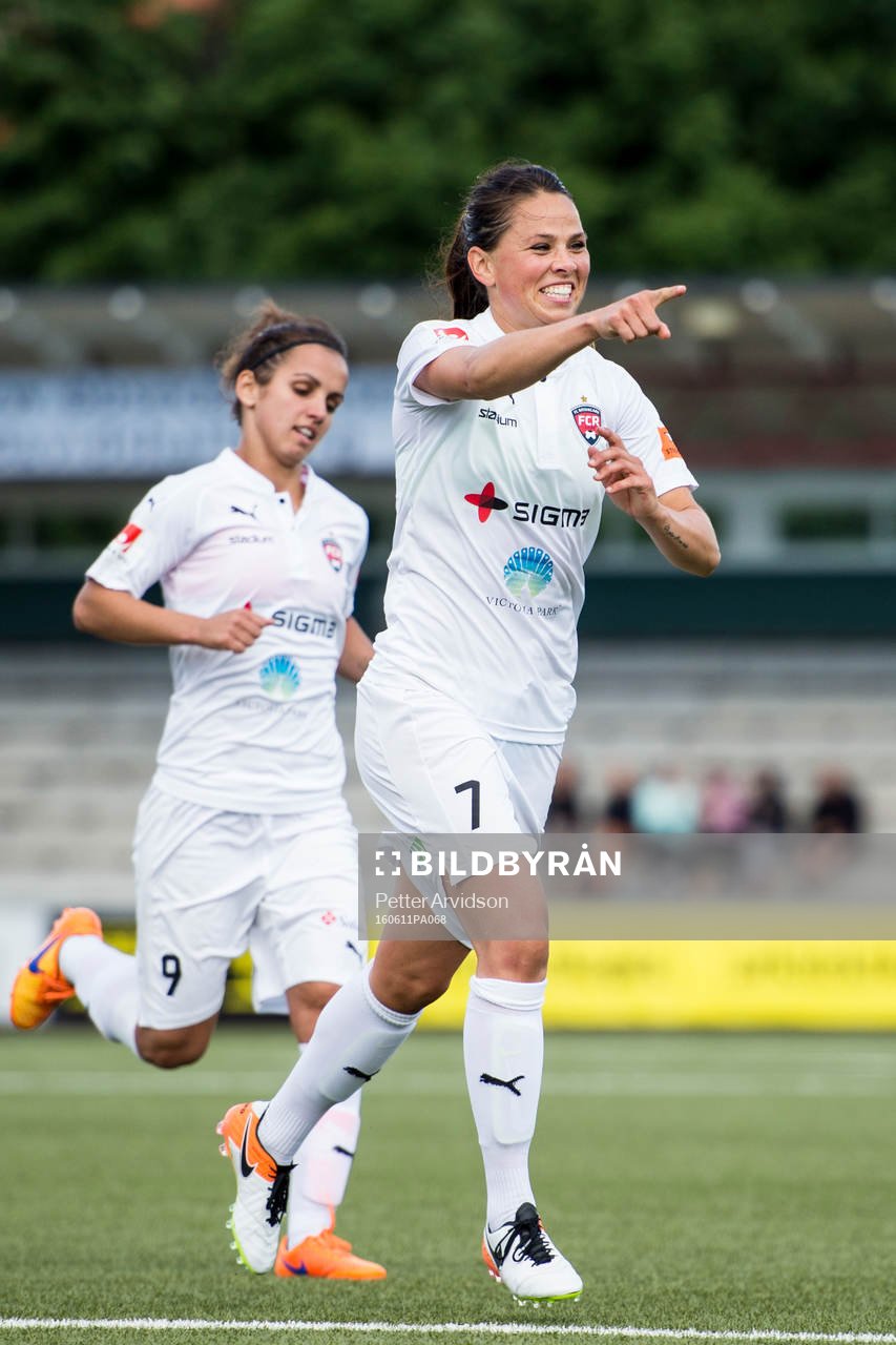 Rosengårds Sara Björk Gunnarsdottir jublar