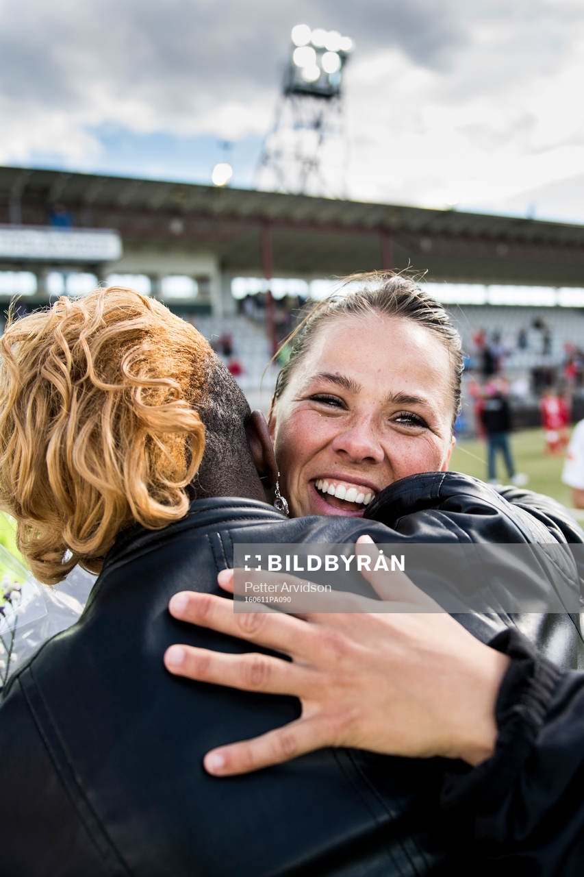 Rosengårds Sara Björk Gunnarsdottir avtackas