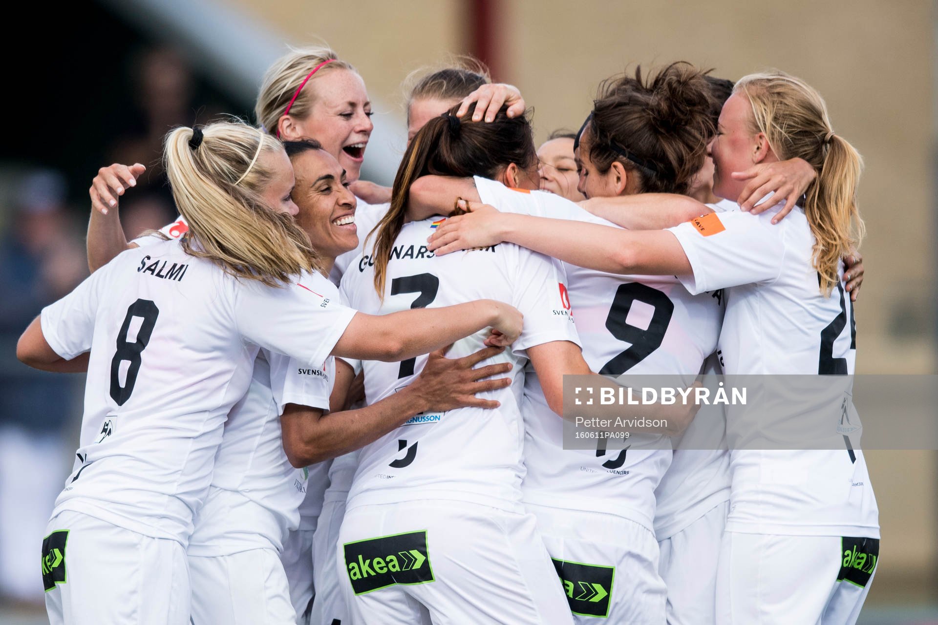 Rosengårds spelare jublar