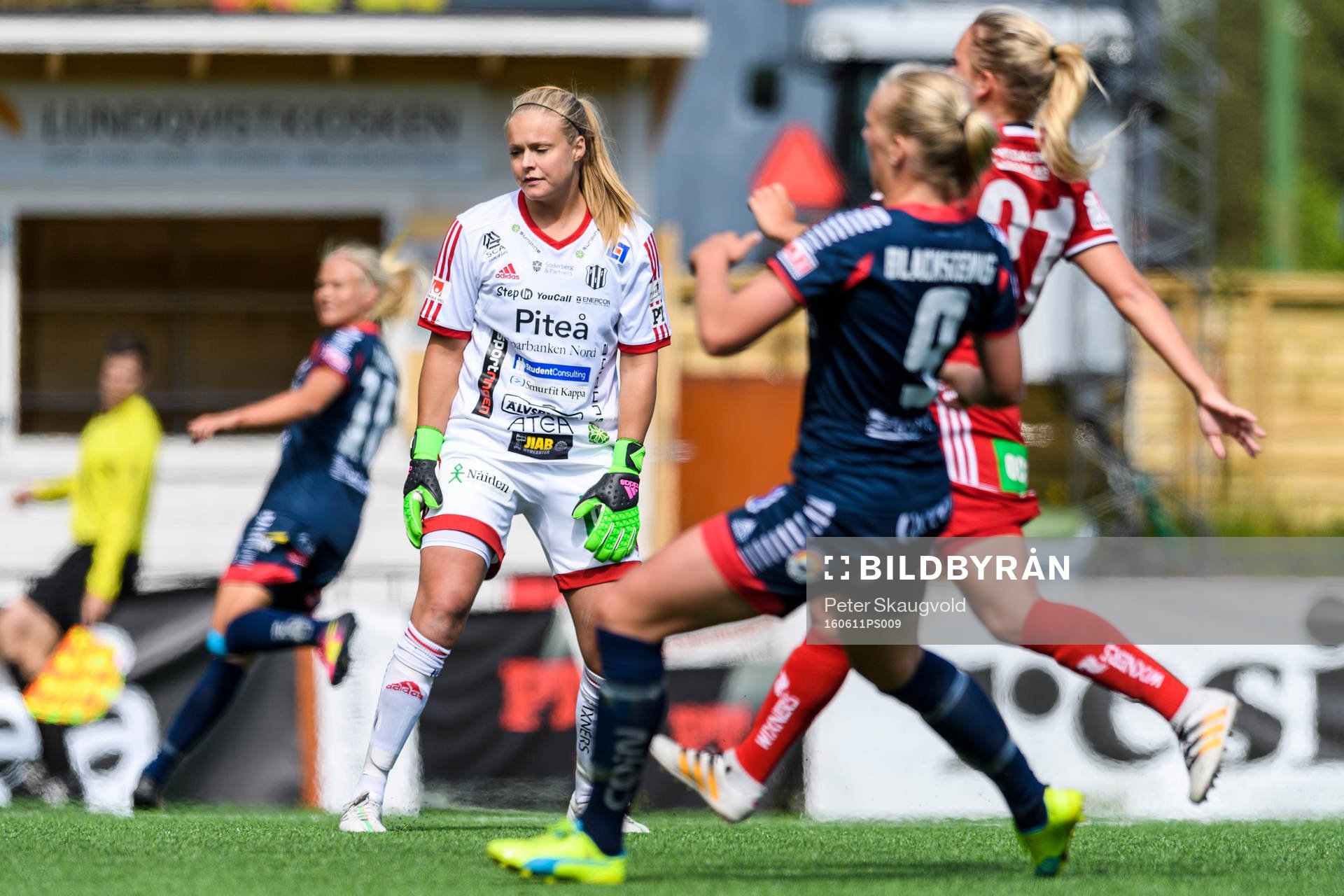 Piteås målvakt Hilda Carlén deppar