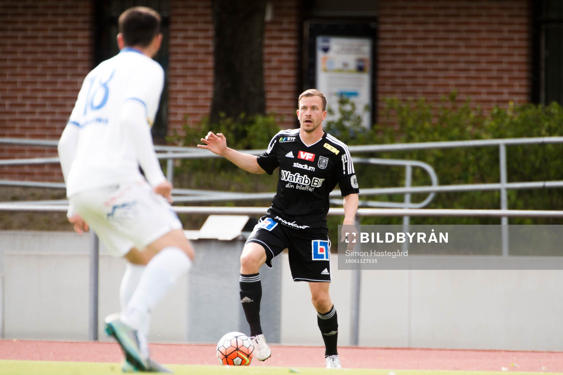 Carlstads Stefan Jadnert under fotbollsmatchen i division 1 norra mellan Akropolis och Carlstad United den 11 juni 2016 i Stockholm.
