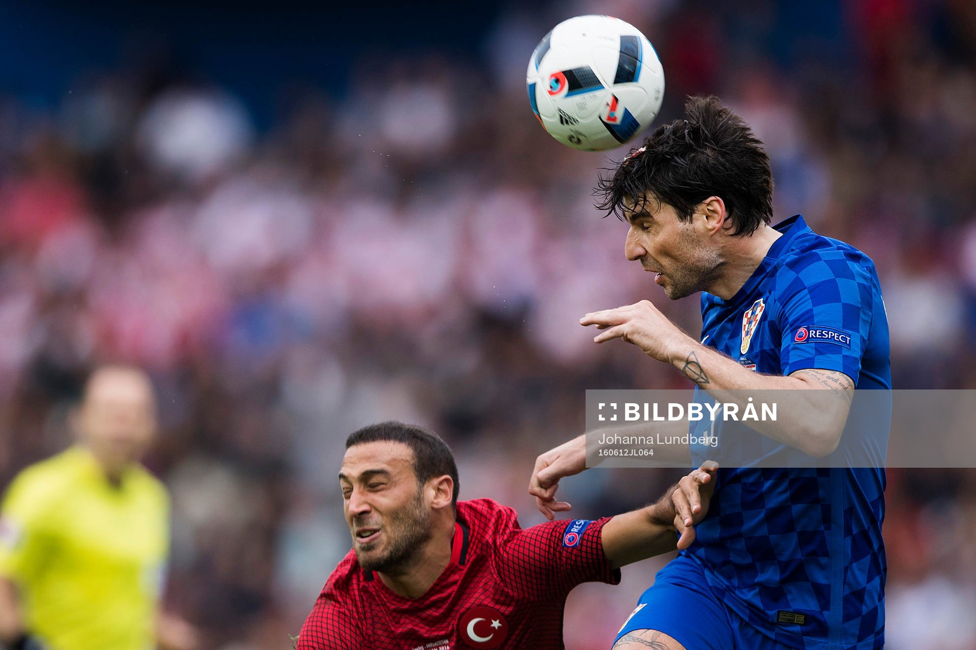 Turkiets Cenk Tosun och Kroatiens Vedran Corluka