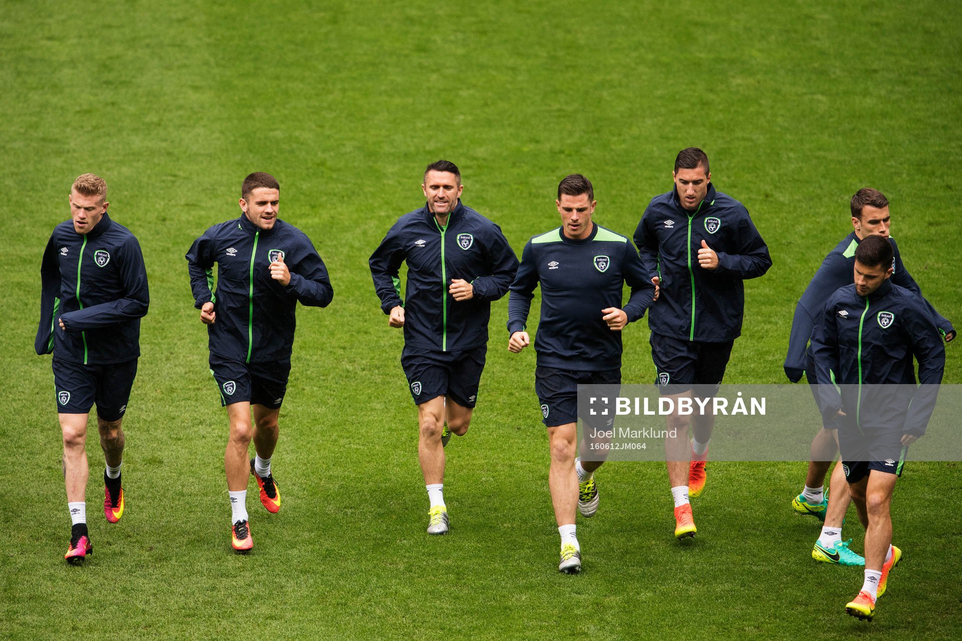 Robbie Brady (andra från vänster) och Robbie Keane