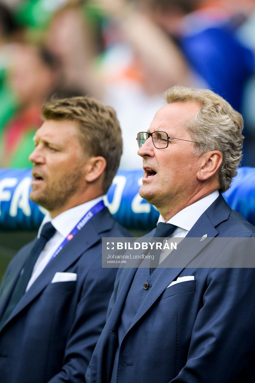 Sveriges förbundskapten Erik Hamrén och players manager