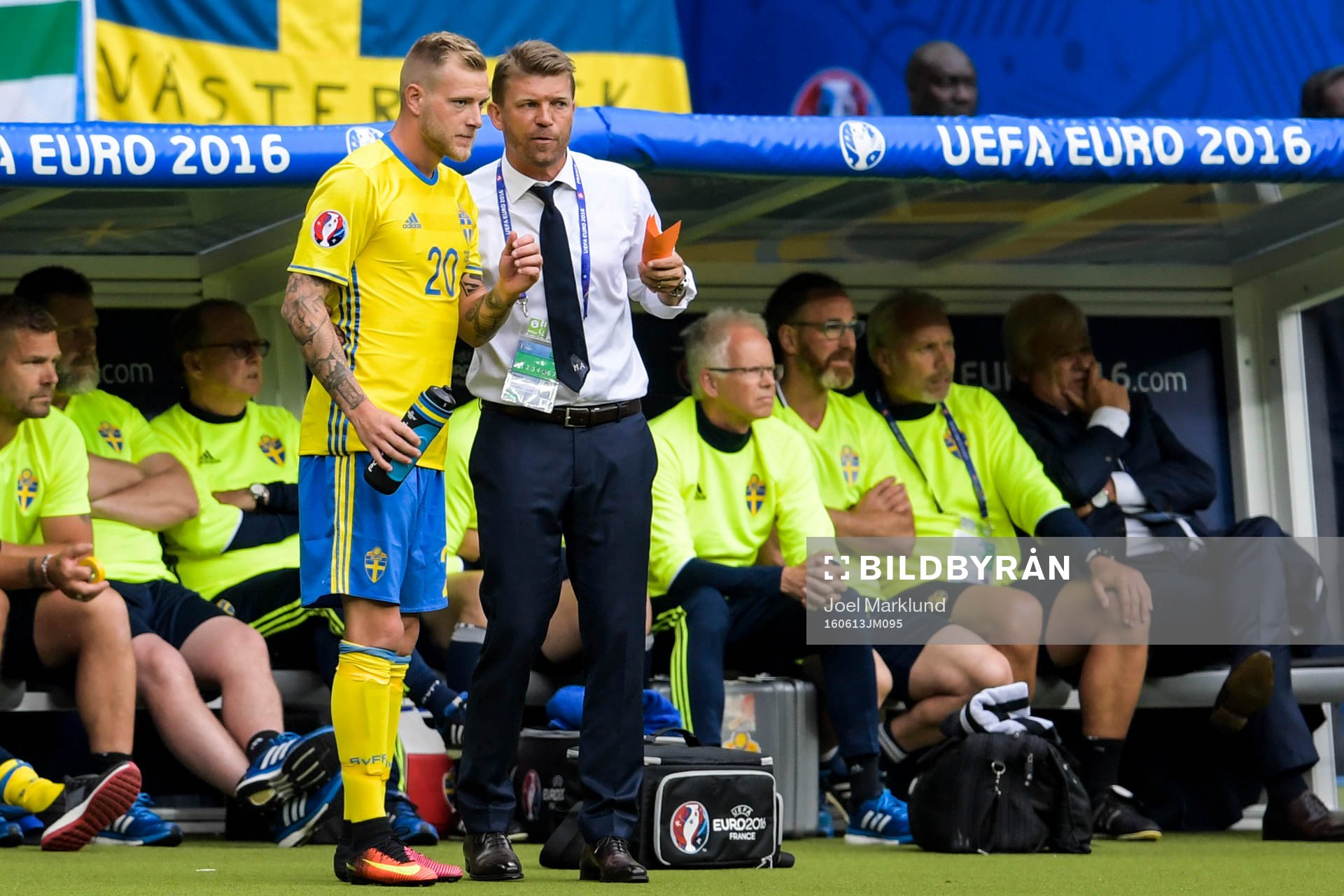 Sveriges John Guidetti och players manager Marcus Allbäck