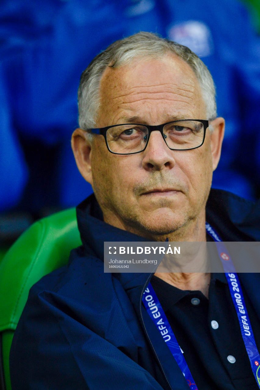 Islands förbundskapten Lars Lagerbäck före fotbollsmatchen mellan Portugal och Island under Fotbolls-EM den 14 juni 2016 i Saint-Etienne.