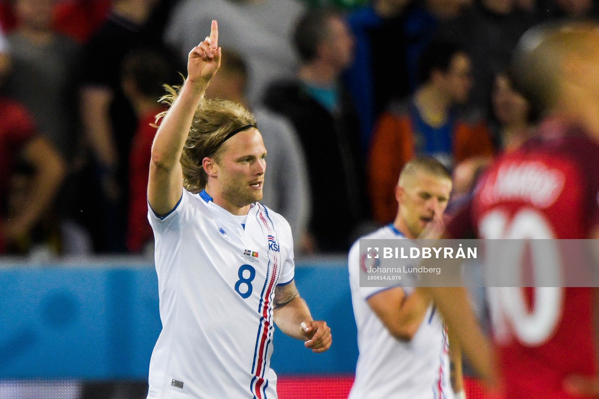 Islands Birkir Bjarnason jublar