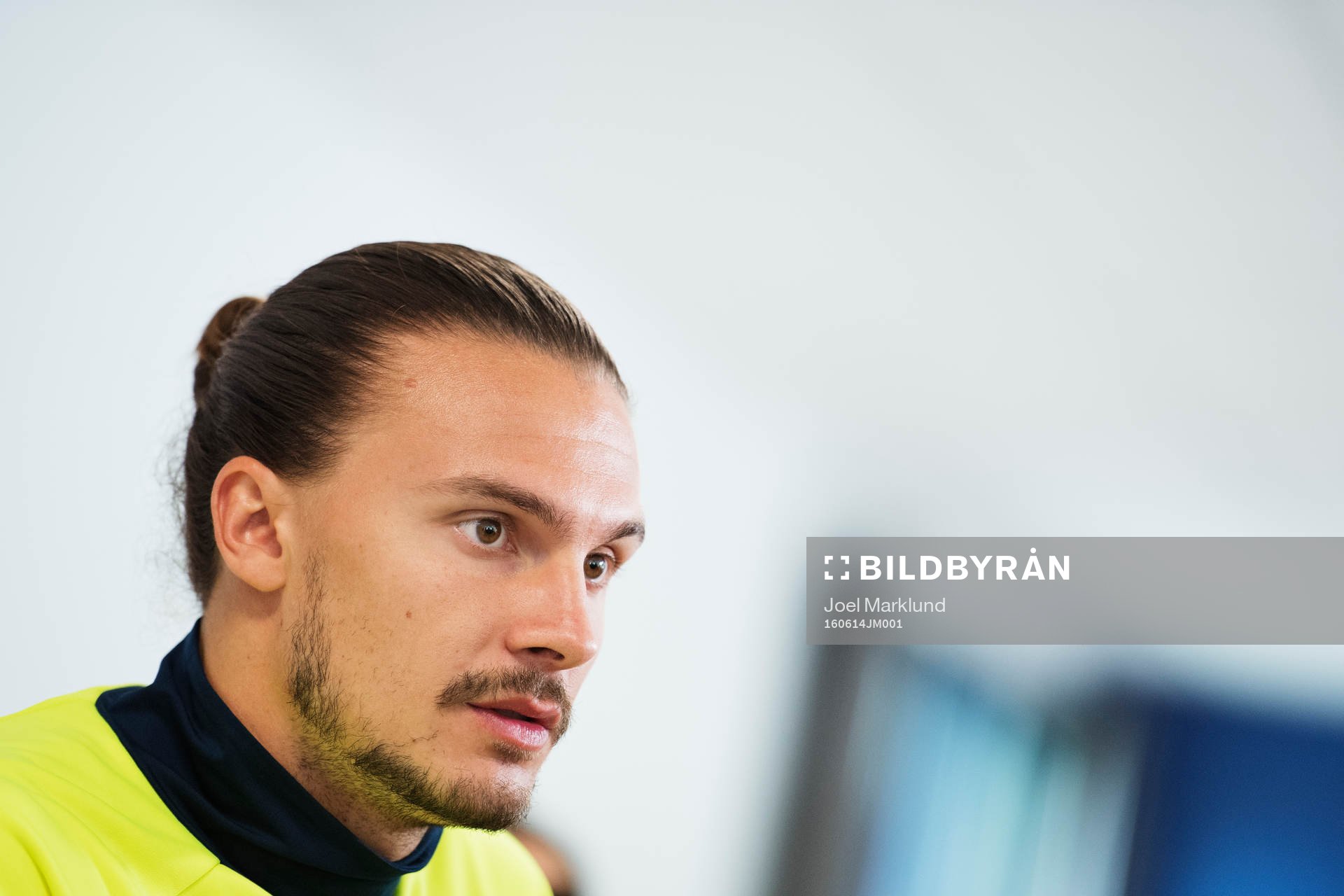 Erik Johansson vid Sveriges fotbollslandslags pressträff