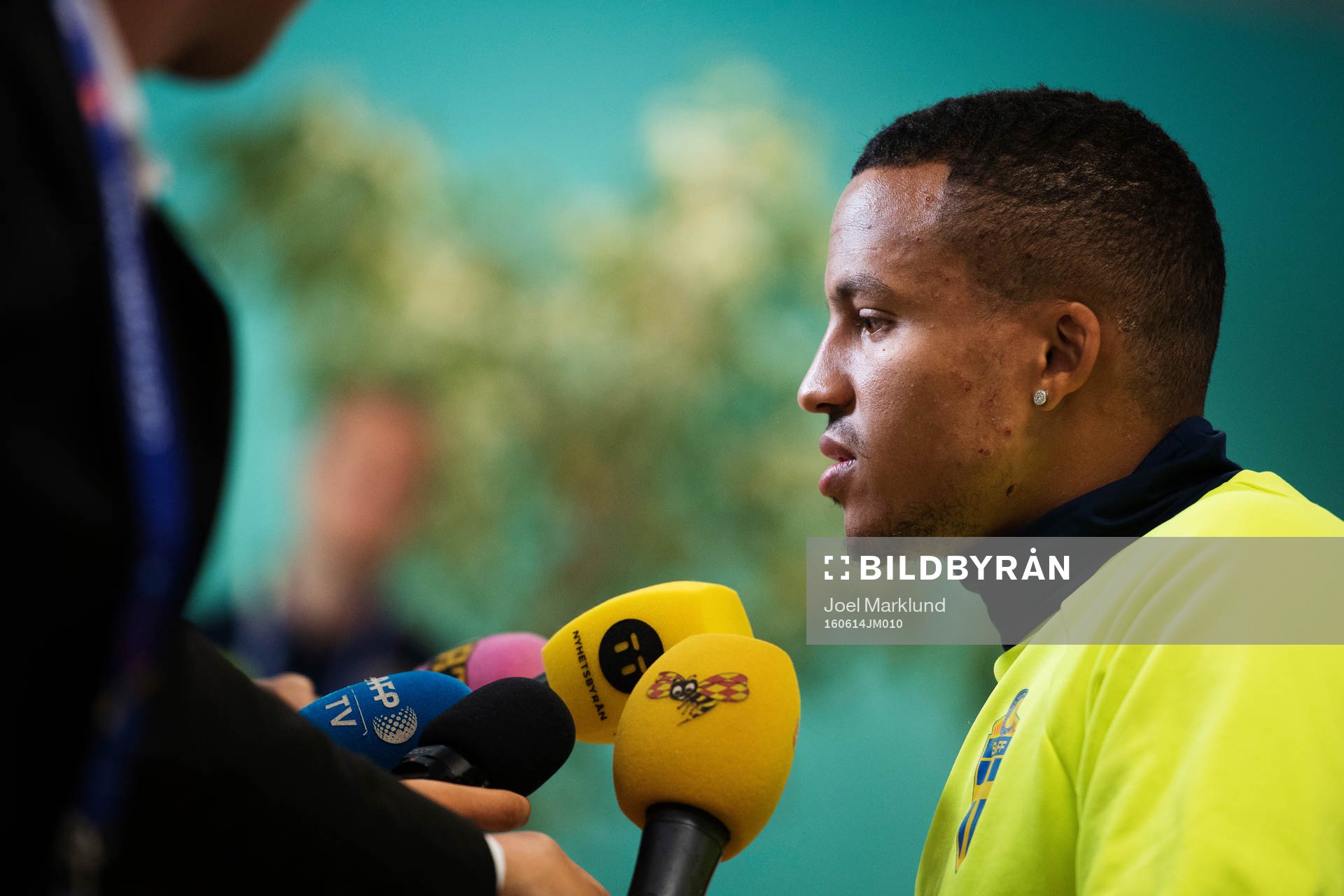 Martin Olsson vid Sveriges fotbollslandslags pressträff