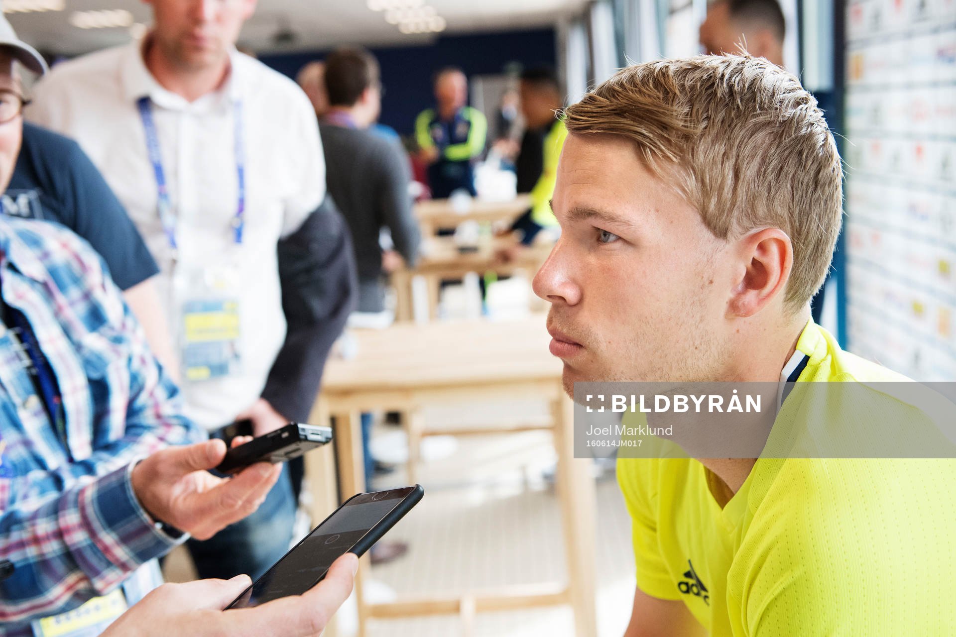 Oscar Lewicki vid Sveriges fotbollslandslags pressträff under fotbolls-EM den 14 juni 2016 i Pornichet.