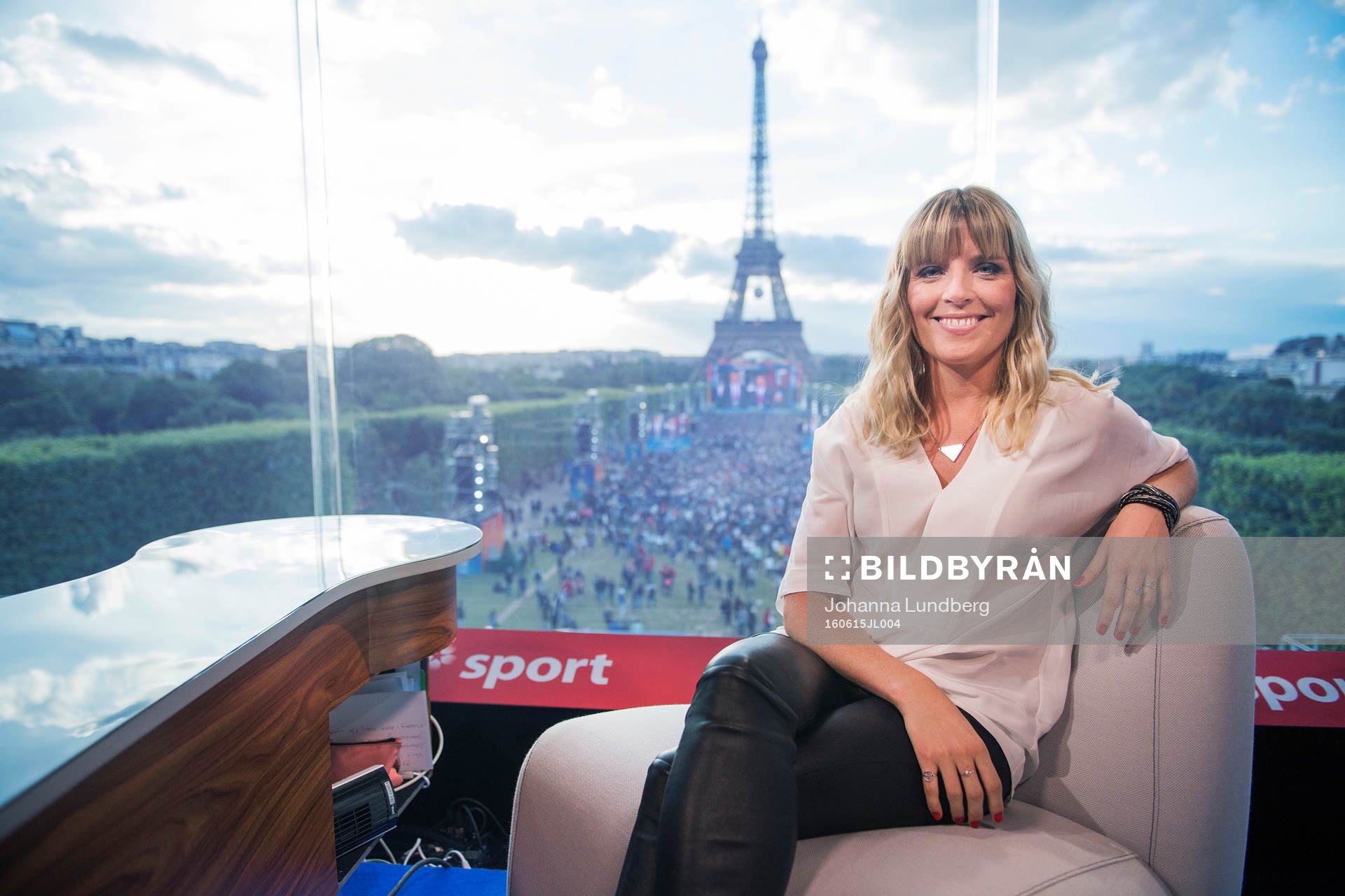 Johanna Frändén i SVT's studio