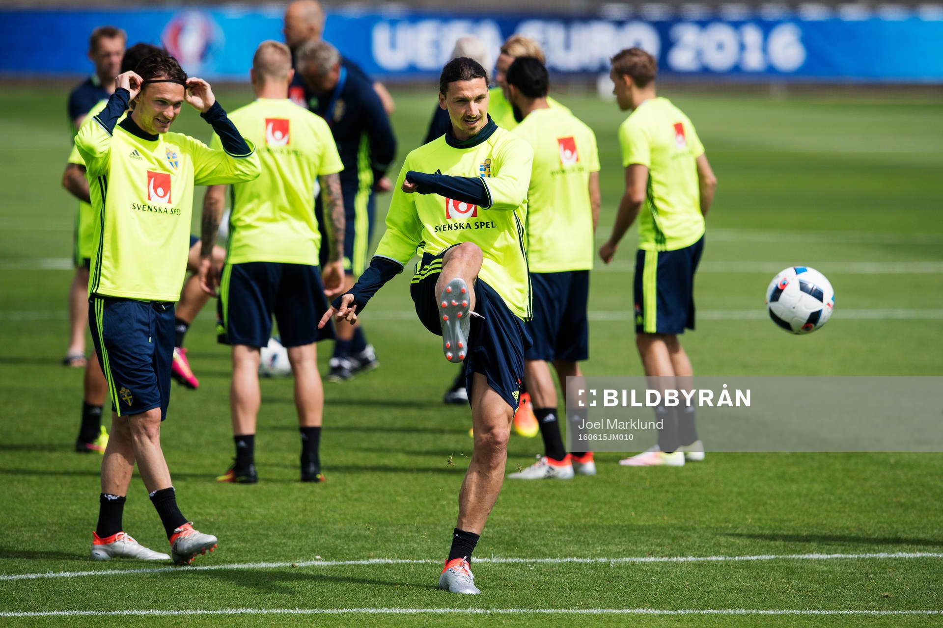 Albin Ekdal och Zlatan Ibrahimovic på Sveriges