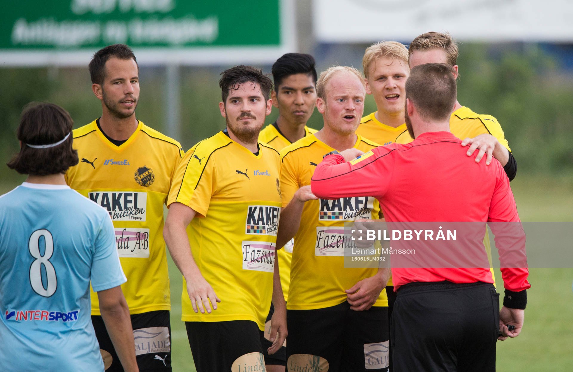 Tumult när Tågarp klagar hos domaren i matchen i DM