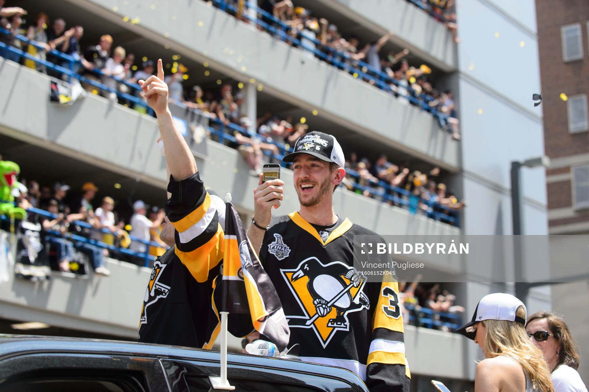 Pittsburgh Penguins goalie Matt Murray (30) reacts to the
